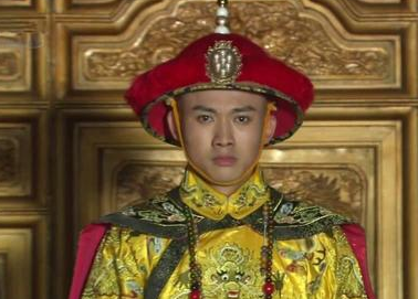 孝淑睿皇后，嘉庆帝的原配妻子，儿子顺利继位成为大清皇帝