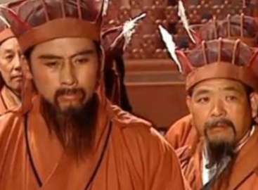 都是三国时期蜀汉将领，马超与赵云的战斗力谁强