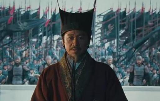 曹操本来可以收获一员大将，刘备从中斡旋不但赚取好名声还除了劲敌！