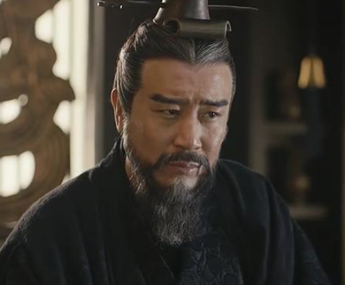 曹魏著名政治家陈群，他当初为何没选择刘备