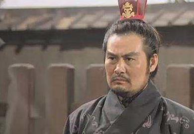 从许褚典韦三次大战中看，谁更胜一筹