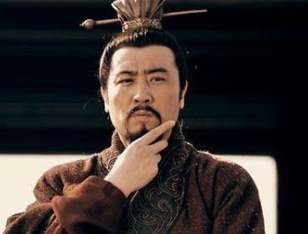 背叛曹操离开许昌后，刘备选择回到徐州的用意是什么