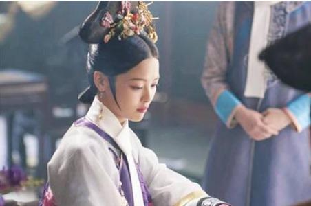 黄氏去世后，乾隆做了什么事情