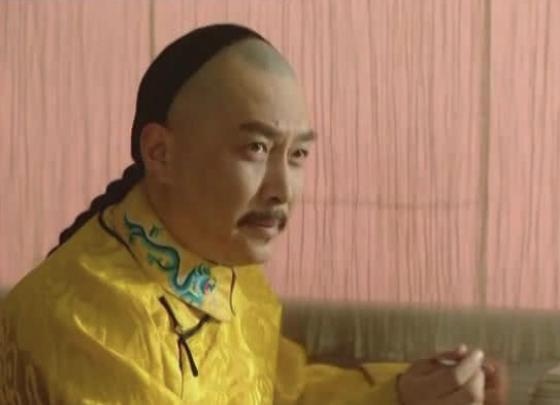 雍正为什么说弘昼小小年纪就知道明哲保身