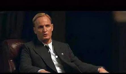 海德里希是怎么驯服瓦尔特&middot;施伦堡的 他用了什么样的招法