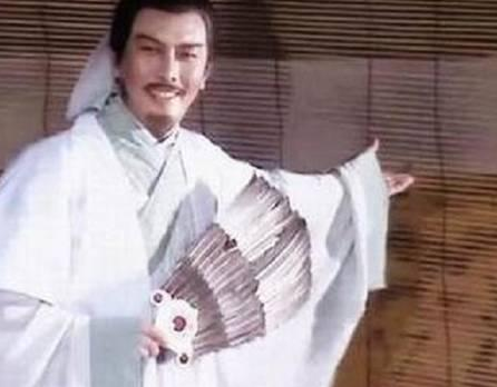 刘备去世后诸葛亮辅佐刘禅 诸葛亮为什么不取代刘禅