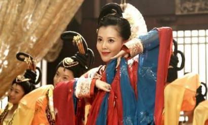 戚鳃位高权重手握兵马，他为什么在戚夫人被害时不动声色