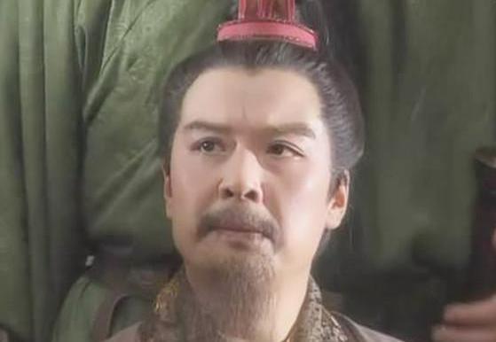 刘备为什么那么信任法正却不信任诸葛亮呢