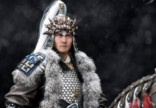 马超投奔刘备后为什么被刘备高高挂起