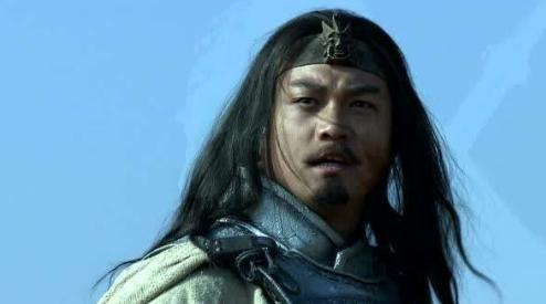 马超投奔刘备后为什么被刘备高高挂起