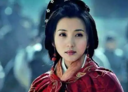 曹操把貂蝉送给关羽 貂蝉为什么第二天就自杀了