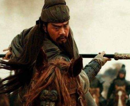 曹操把貂蝉送给关羽 貂蝉为什么第二天就自杀了