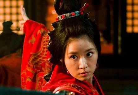 孙权做为吴国的最好领导和实际控权者，要怎么去评价他