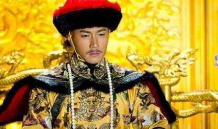 雍正为什么喜欢穿洋装和带假发呢 他怎么做是出于什么原因呢
