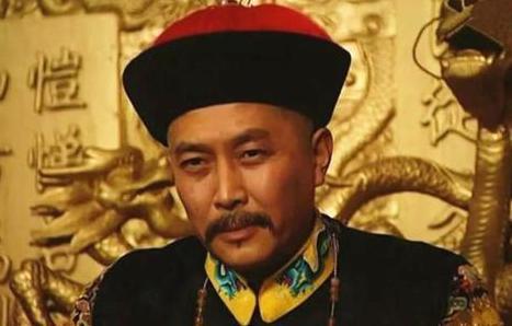 雍正为什么喜欢穿洋装和带假发呢 他怎么做是出于什么原因呢