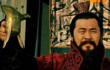 汉献帝到底是怎么想的 他为什么会将自己的女儿送于他人做小妾呢