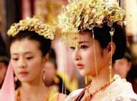 司马衷作为一个傻子 司马炎为什么还立他作为太子