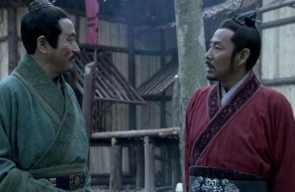 刘邦称帝设计弄死看了韩信 为什么会留下功高盖世的萧何呢