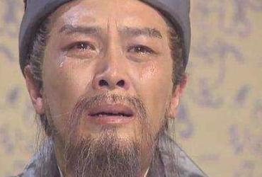 为什么诸葛亮要“挥泪斩马谡”