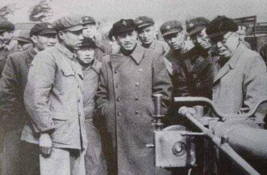 黄朝天为什么要把哨兵扔进鸭绿江入境