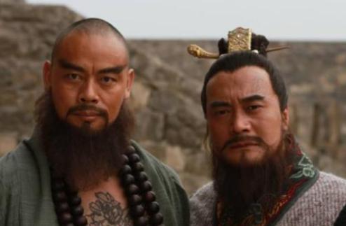 卢俊义被骗上梁山后,为什么有8位好汉跟他比斗