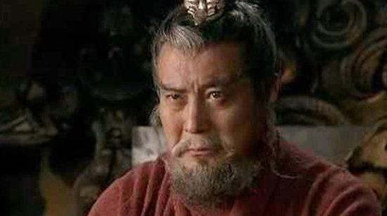 牵招本是刘备的兄弟，他为什么会去投靠曹操