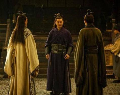 孙策死后，周瑜为什么没有称王