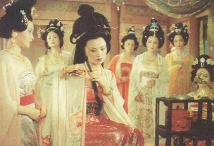 杨玉环及李隆基宠爱于一身 杨玉环最后为什么没有皇后