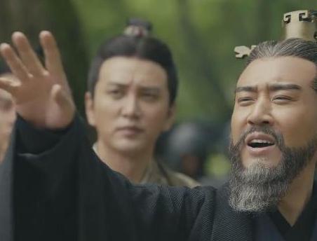 汉献帝得知刘备称帝之后 为什么还不怒反笑呢