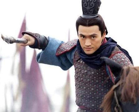 汉献帝得知刘备称帝之后 为什么还不怒反笑呢