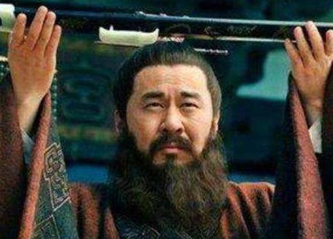 曹彰在手握兵权 为什么不在曹操死后取代曹丕呢