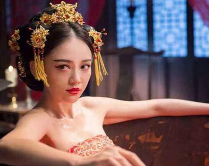 清朝选妃都是怎么选的呢 需要具备什么条件呢