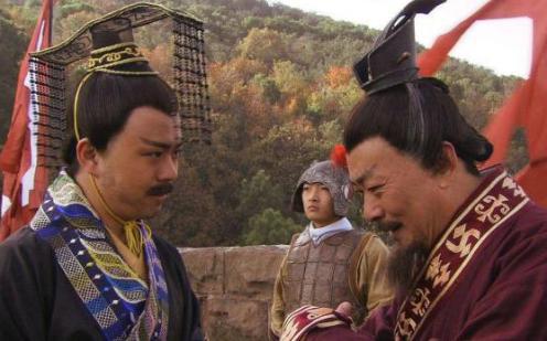 南宫长万为什么那么大的胆子一拳打死皇帝