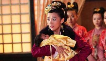 东晋丑后李陵容，又丑又是奴仆是怎么登上后位的