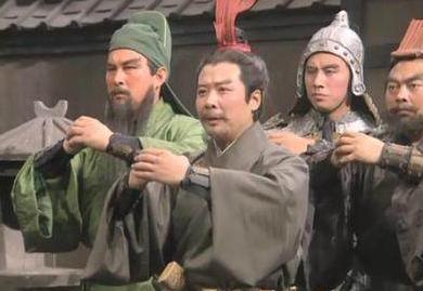 关羽见过一次杜夫人就心动不已 如果曹操将她送给关羽会怎么样