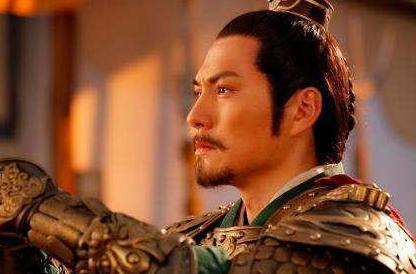 黄权叛蜀投魏，为什么刘备还要善待他的家人并且发放俸禄