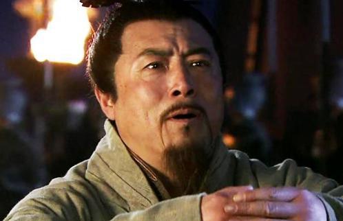 曹操的魄力在哪里能看出来