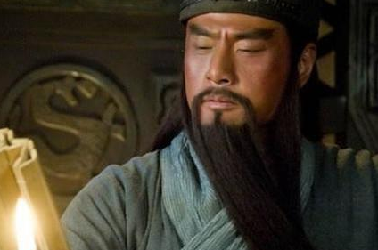 关羽当初为什么要月下斩貂蝉 关羽有那么冷血吗