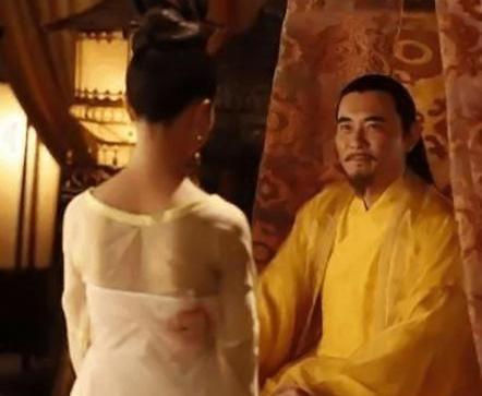 古代妃子为什么都喜欢留长指甲呢 如果侍寝皇帝的时候怎么办