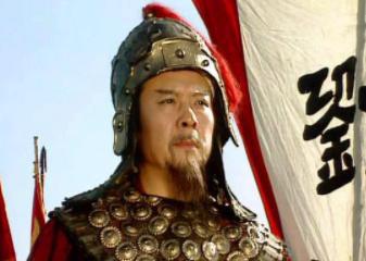 关于钱粮问题曹操和刘备分别是如何解决的