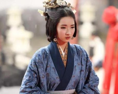 曹操嫁女儿嫁一个就好了 为什么三个人都嫁给同一个人呢