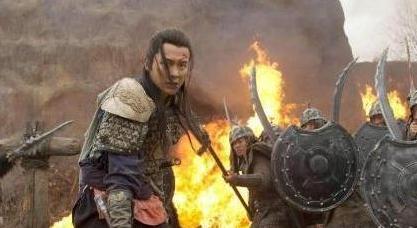 李陵作为汉室族人 为什么他会投降匈奴呢