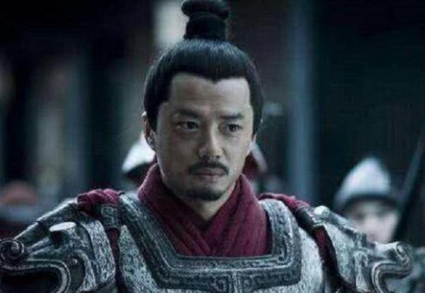 韩信被萧何和吕雉骗到长乐宫时，为什么没有一个人愿意通知他