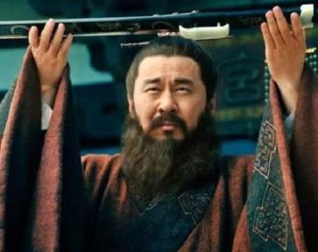 为什么曹操不交权是对汉献帝最好的保护呢 其实真相很简单