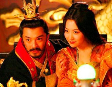 王世充占据东都兵力强大，为什么还是输给了李世民