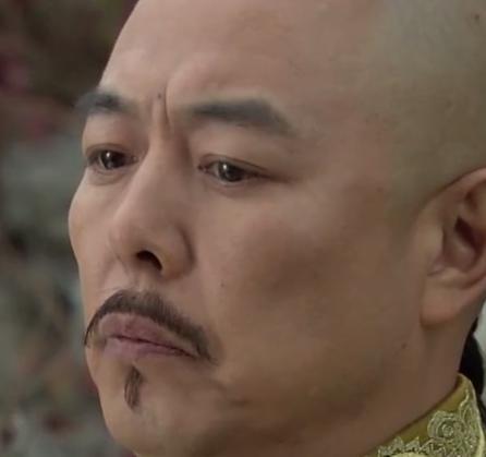 和珅连举人都没有考上 乾隆最后为什么会提携和珅