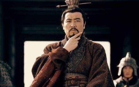 刘备行军打仗多年 他是怎么被人火烧连营的