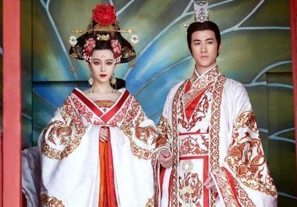 武则天为什么会修建一间密室 她每天晚上都会在里面做些什么