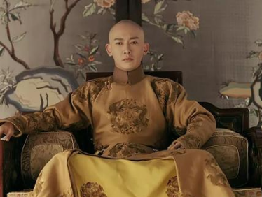 雍正帝秘密立储时，为什么选择弘历而不是弘昼