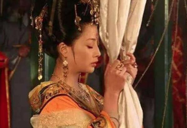 崇祯皇帝临死之前，为什么要杀掉亲生女儿